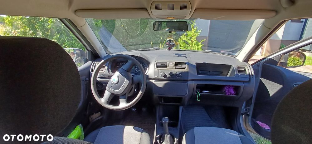 Skoda Fabia - 6