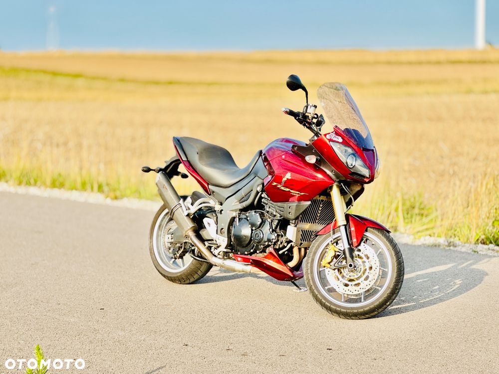 Triumph Tiger - 1