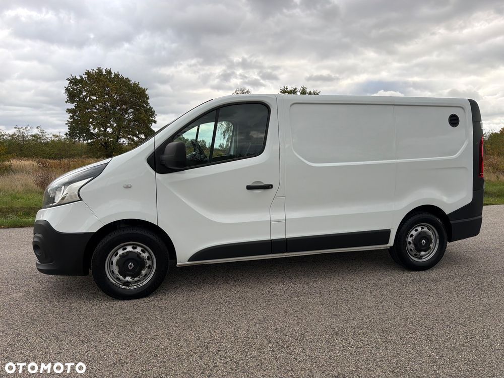 Renault Trafic - 16