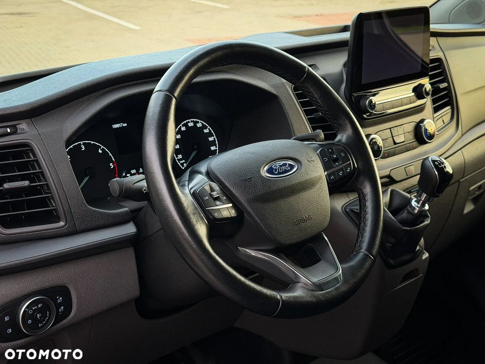 Ford Transit Custom 320 L2H1 - 17