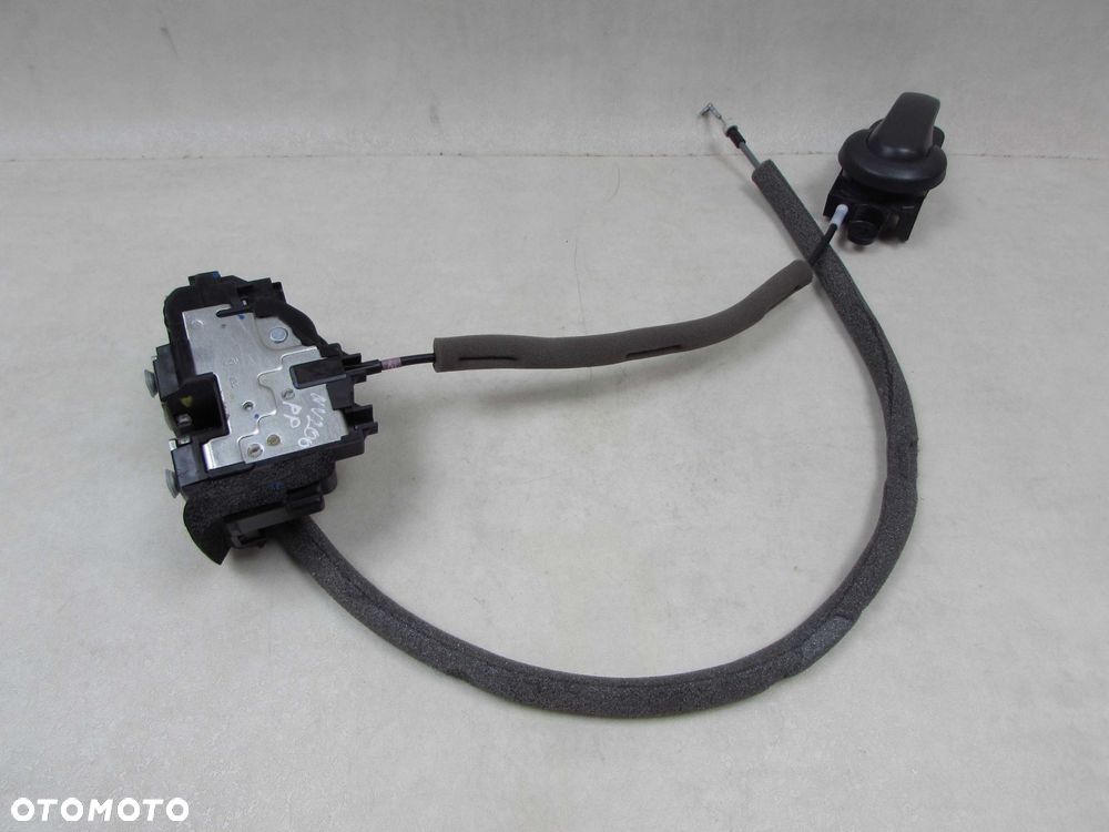 NISSAN NV200 09-21 ZAMEK DRZWI PRAWY PRZOD - 1