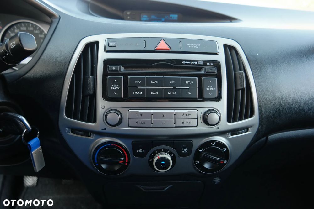 Hyundai i20 - 27