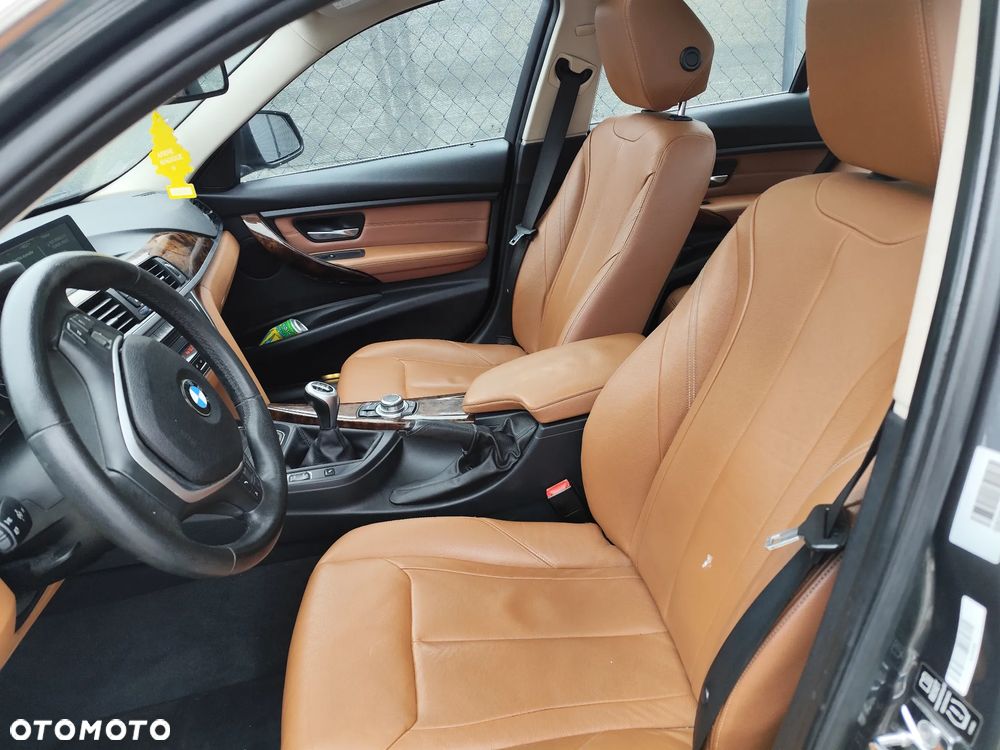 BMW Seria 3 318d Blue Performance Luxury Line - 19