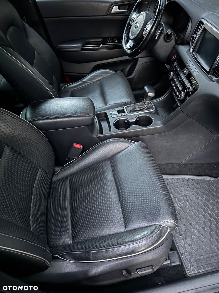 Kia Sportage - 13