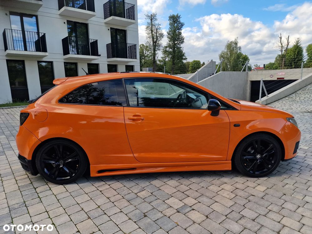 Seat Ibiza SC 1.6 16V Sport - 8