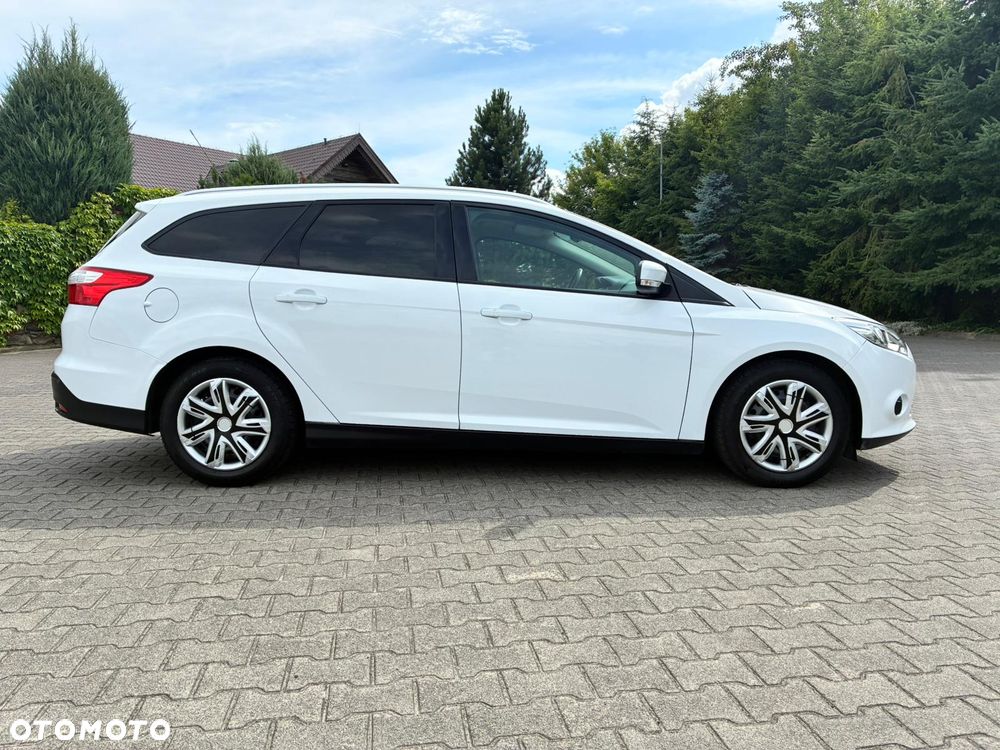 Ford Focus 1.6 TDCi DPF Start-Stopp-System SYNC Edition - 11