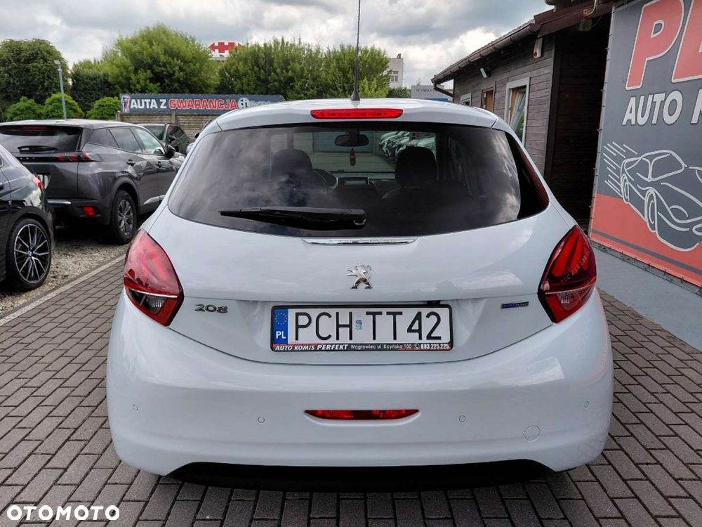 Peugeot 208 - 7