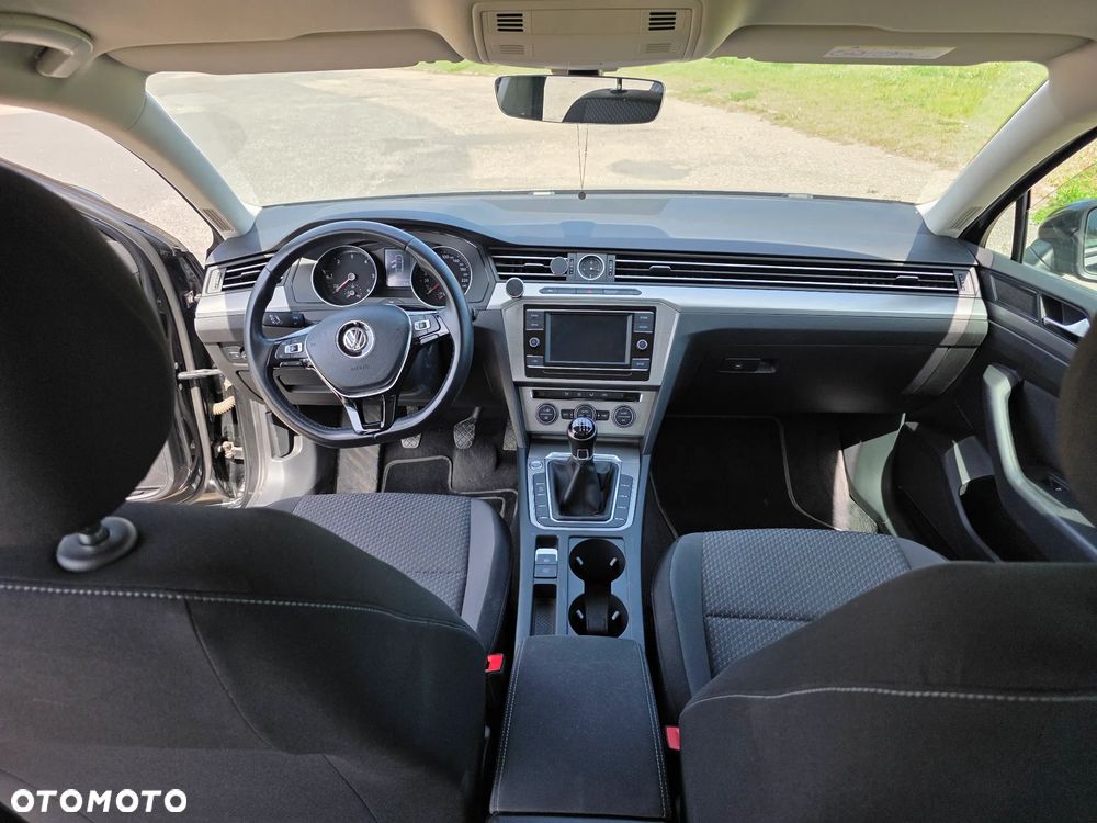 Volkswagen Passat 2.0 TDI BMT Comfortline - 6