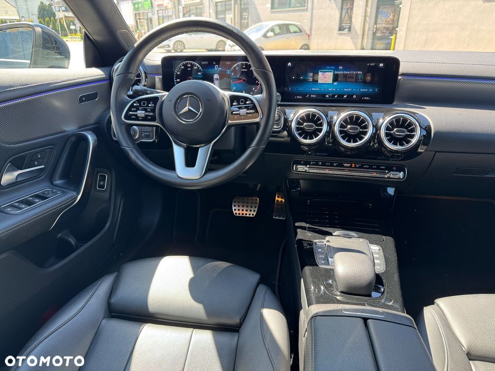 Mercedes-Benz CLA 180 7G-DCT Progressive - 9