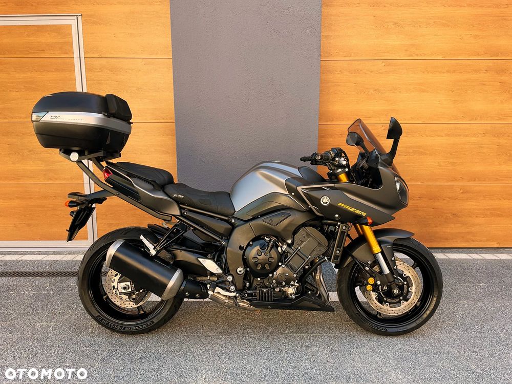 Yamaha FZ8 - 3