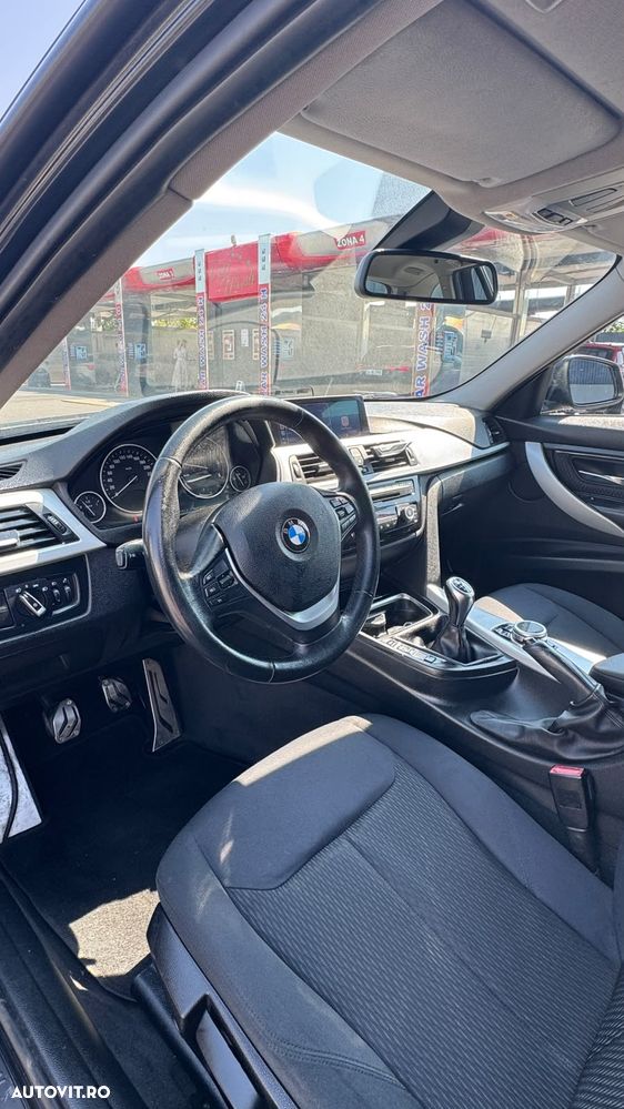 BMW Seria 3 320d - 21
