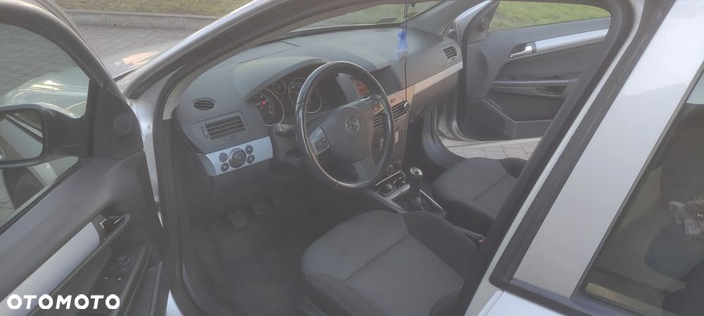 Opel Astra 1.6 Enjoy - 6