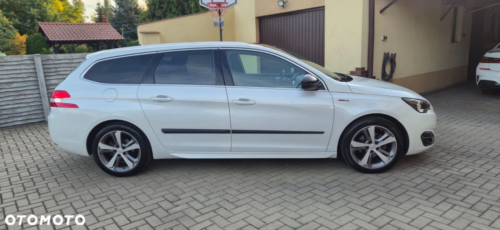 Peugeot 308 2015 photo 5