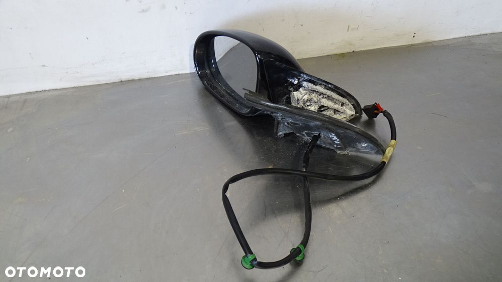 LUSTERKO LEWE ELEKTRYCZNE VOLKSWAGEN JETTA V 1.9TDI - 1