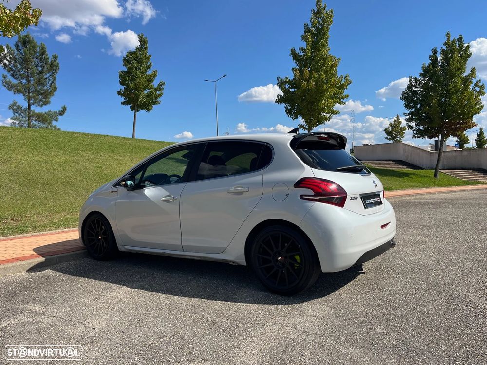 Peugeot 208 1.6 BlueHDi GT Line - 3