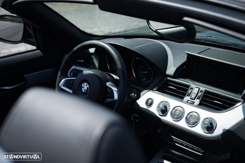 BMW Z4 sDrive20i - 19