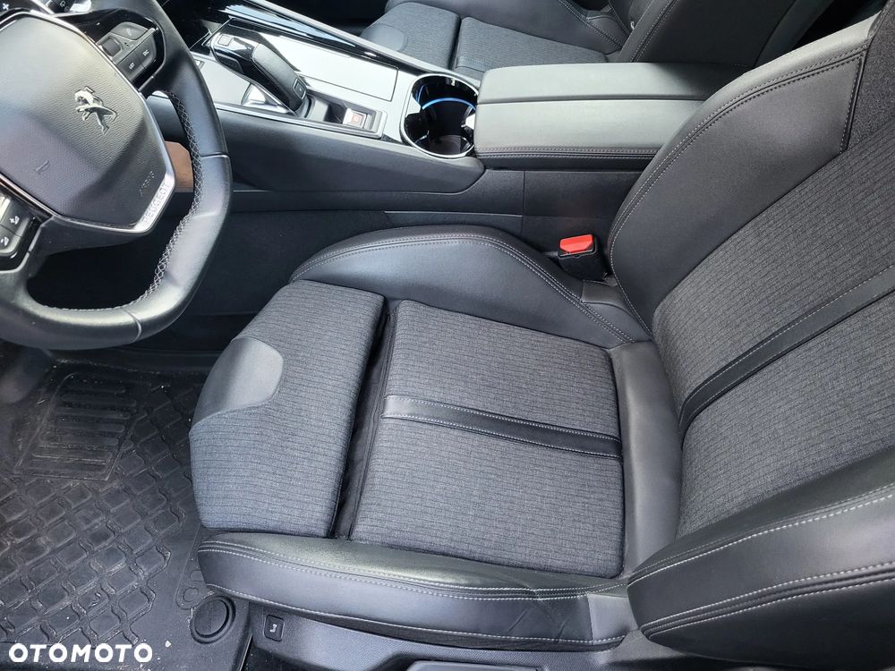 Peugeot 508 BlueHDi 130 EAT8 Allure Business-Paket - 37