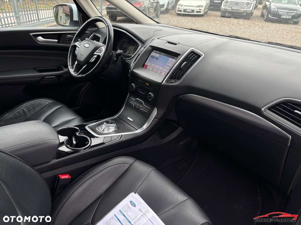 Ford S-Max - 25