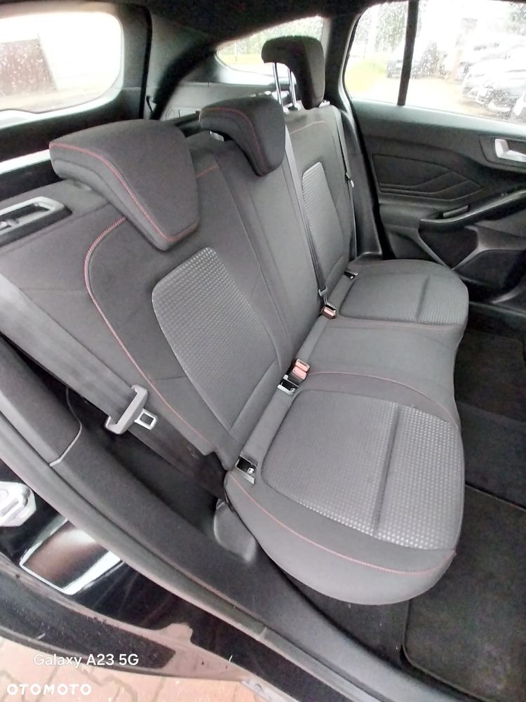 Ford Focus - 13