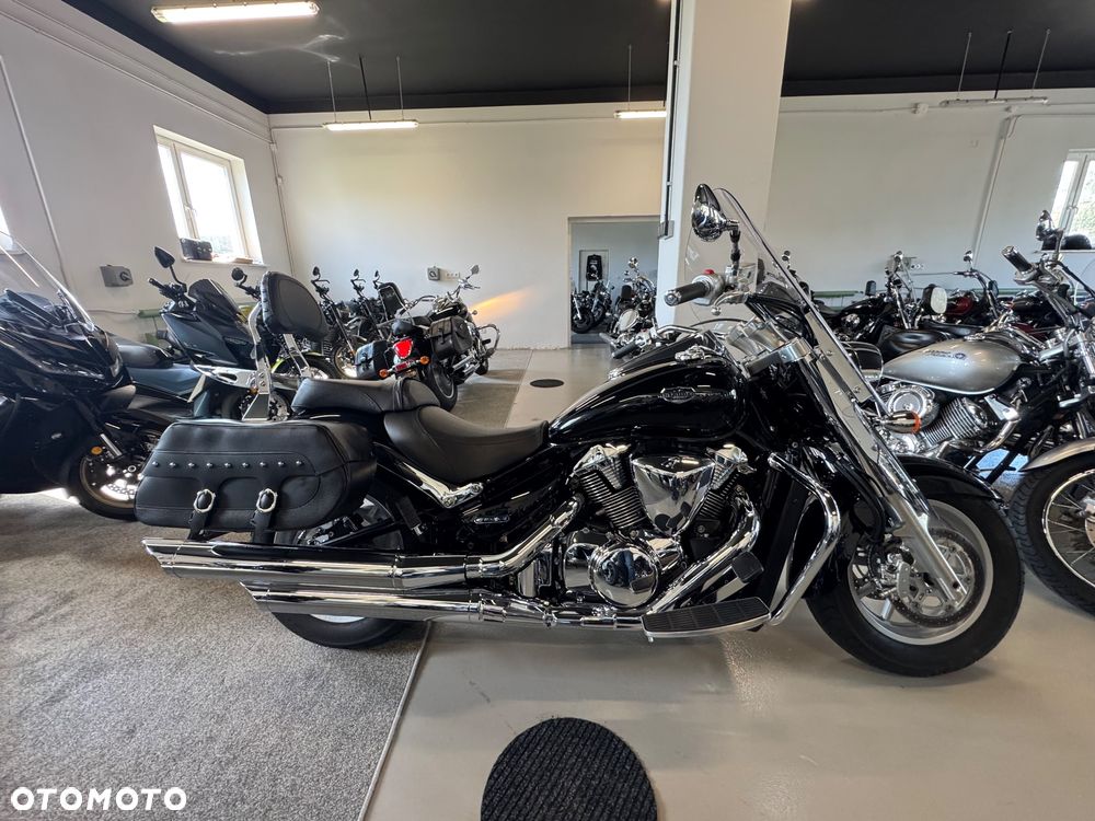 Suzuki Intruder - 2