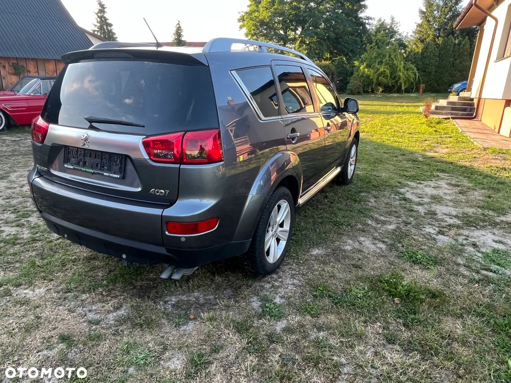 Peugeot 4007 HDI FAP 7-Sitzer Platinum - 7
