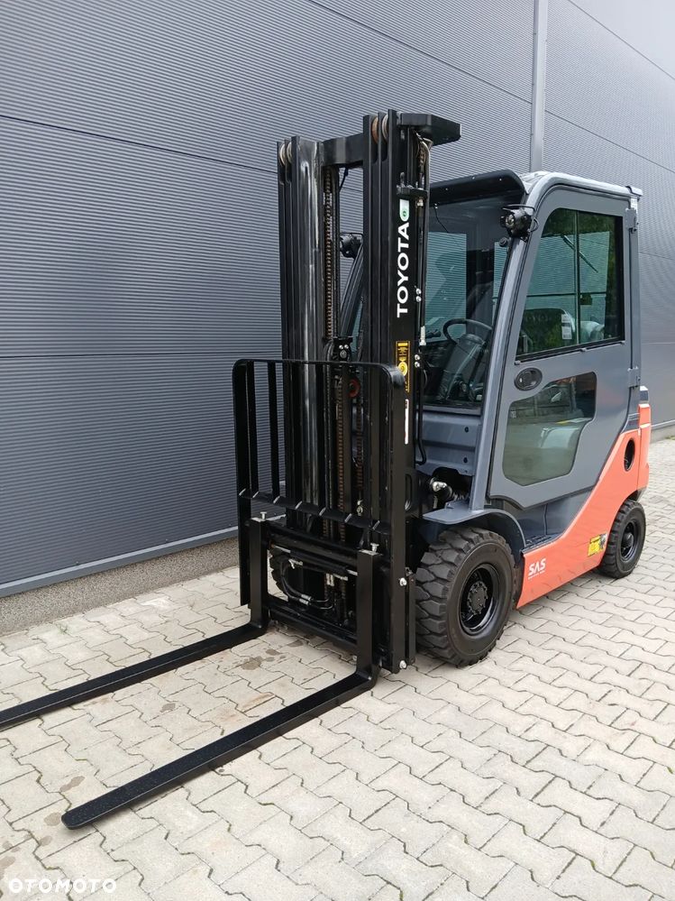 Toyota 02-8FGF18 - 3