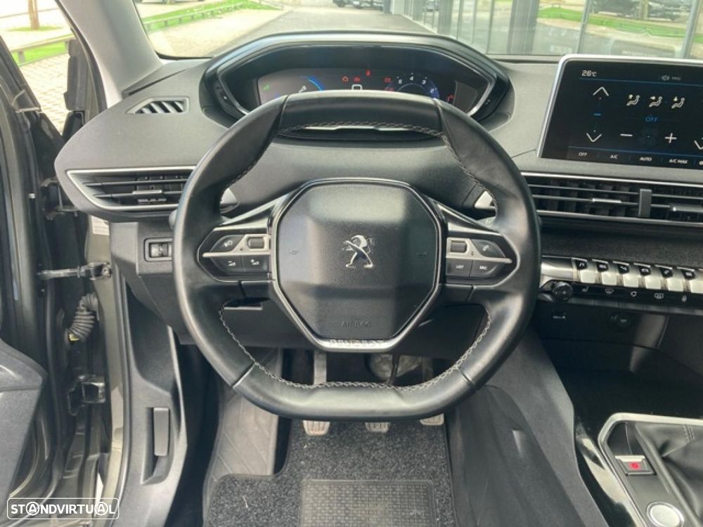 Peugeot 3008 1.2 PureTech Active - 14