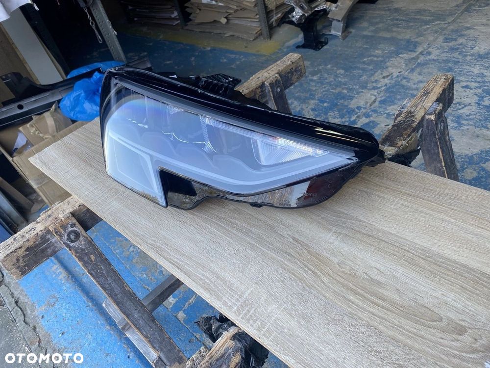 LAMPA PRZEDNIA PRAWA AUDI A3 8Y FULL LED 8Y0941012C - 2