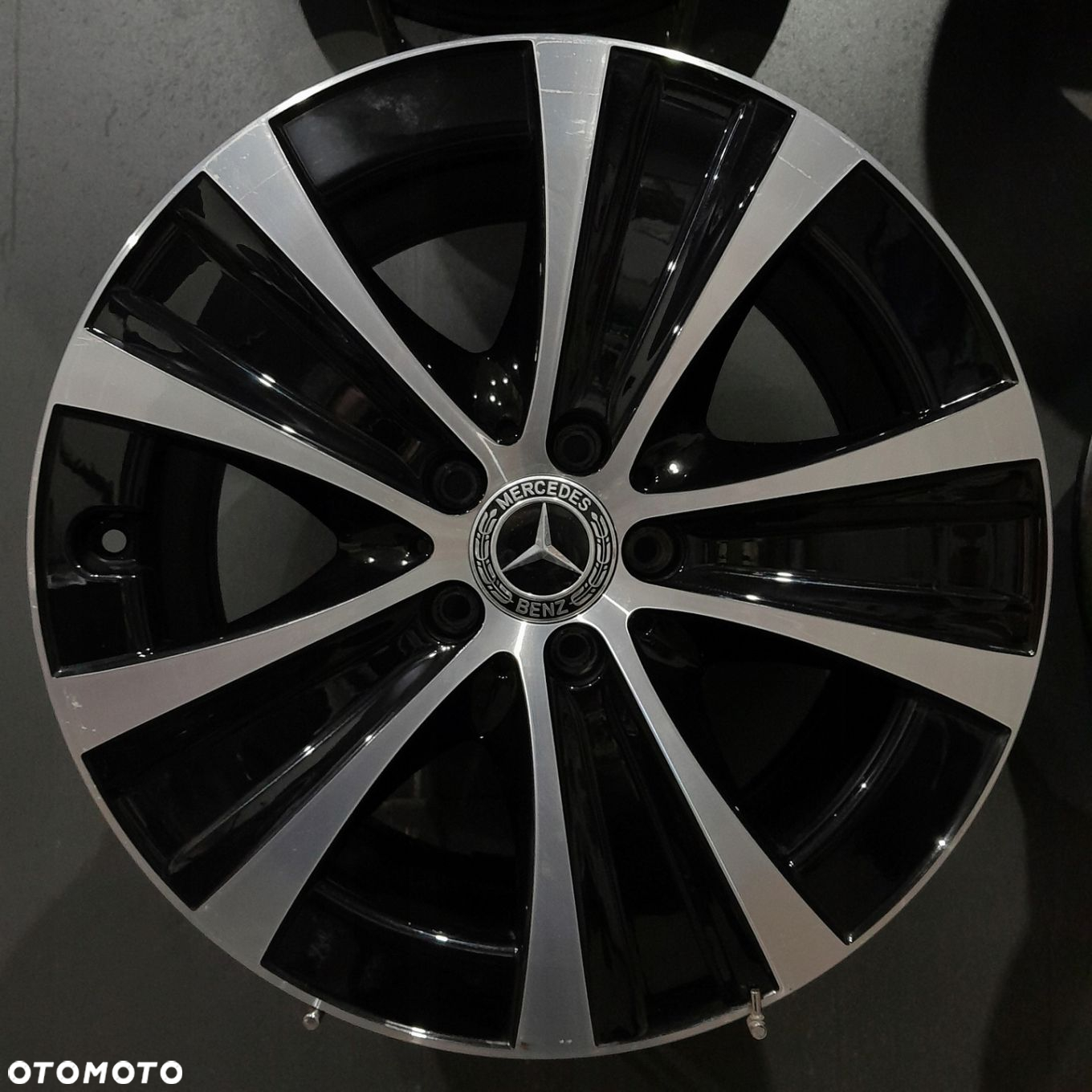 Felgi 18 5x112 Mercedes E-Klasa W212 W213 OE F506067-48 - 4