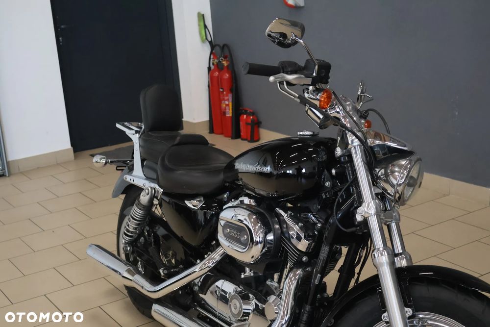 Harley-Davidson Sportster Custom 1200C - 1