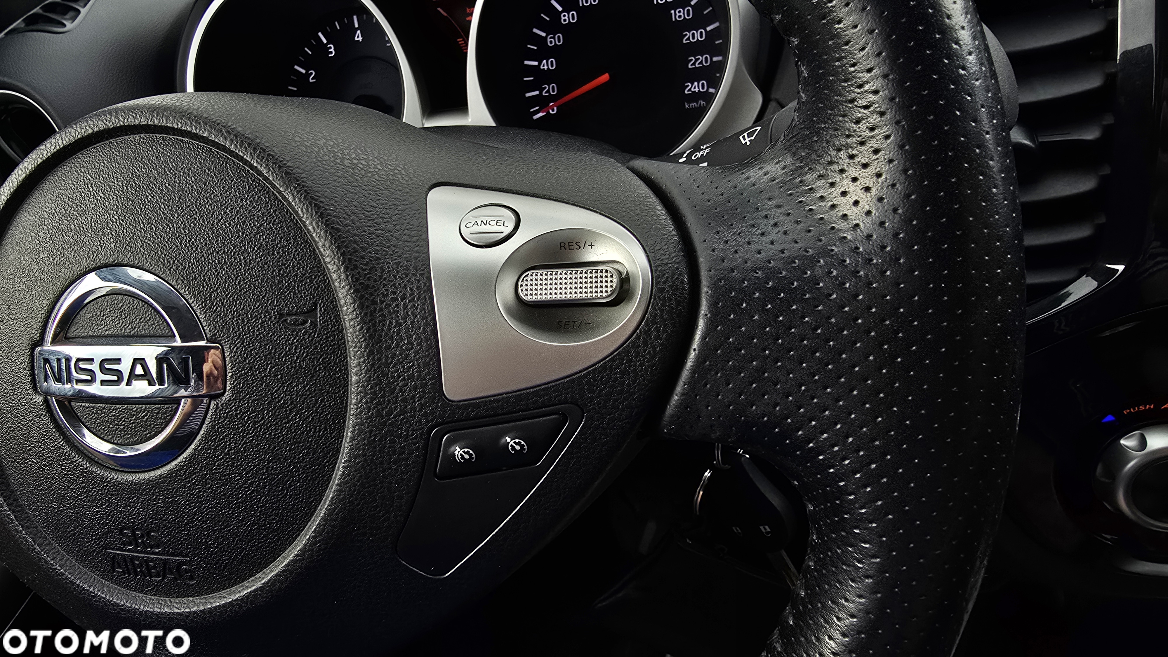 Nissan Juke 1.6 Acenta S&S - 13