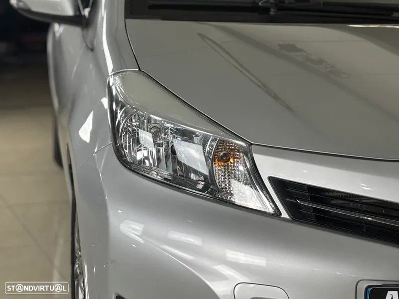 Toyota Yaris 1.4 D-4D ACtive - 5