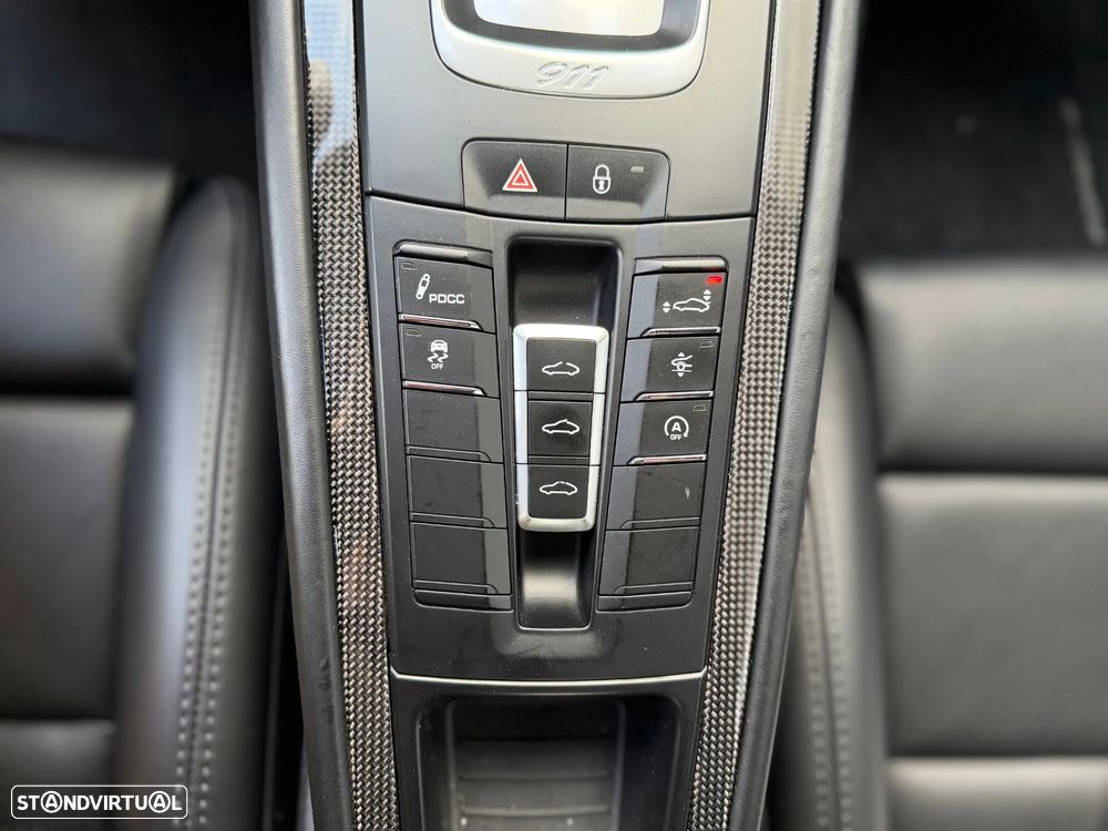 Porsche 911 (991) Turbo PDK - 16