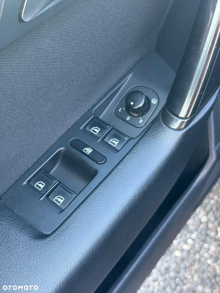 Volkswagen Passat 2.0 TDI DPF Highline DSG - 19