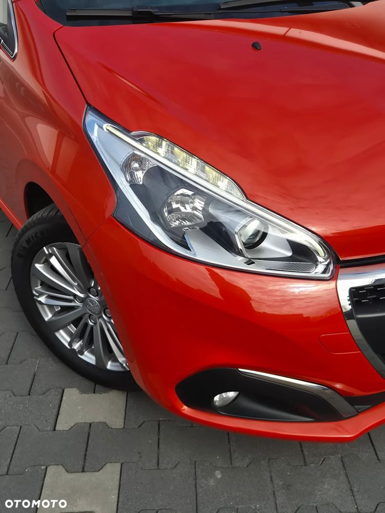 Peugeot 208 PureTech 110 Stop & Start Allure - 3