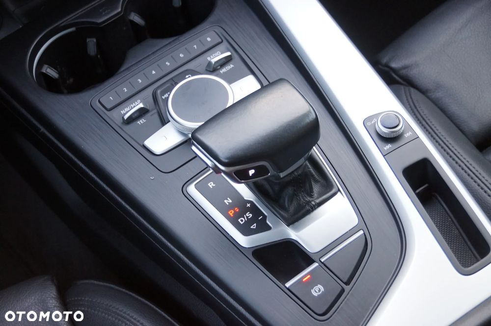 Audi A4 Avant 2.0 TDI S tronic - 19