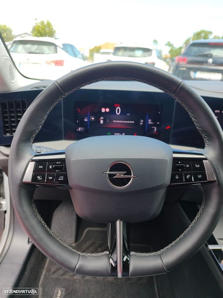 Opel Astra 1.2 T Elegance - 16