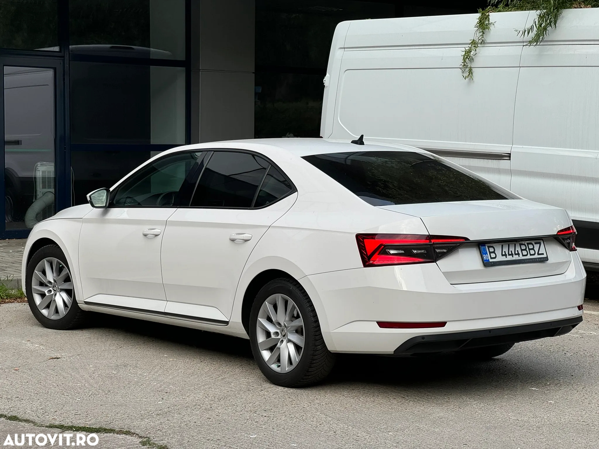 Skoda Superb 2.0 TDI DSG Style - 6