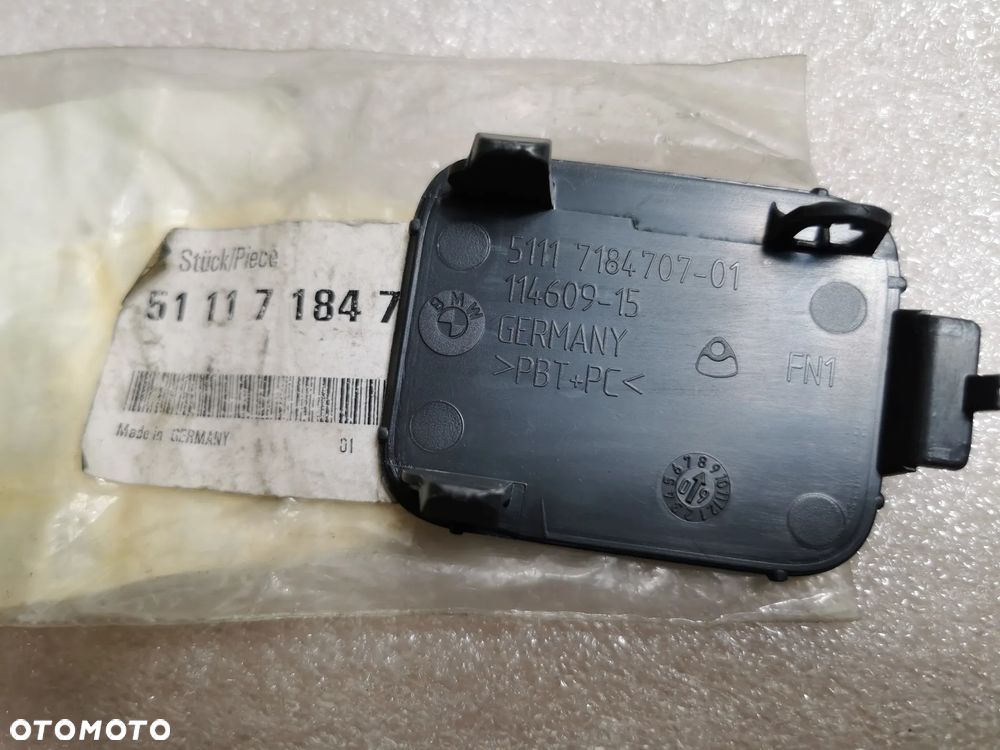 Bmw 5 E60 E61 lci lift Zaślepka haka przód zderzaka przedniego NOWA OEM - 2