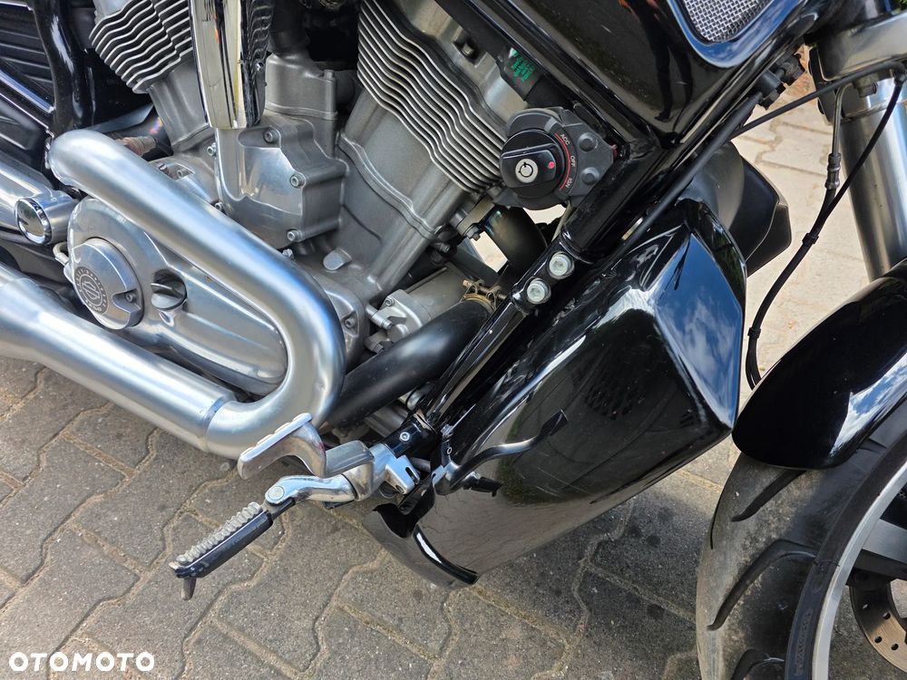 Harley-Davidson V-Rod Muscle - 22