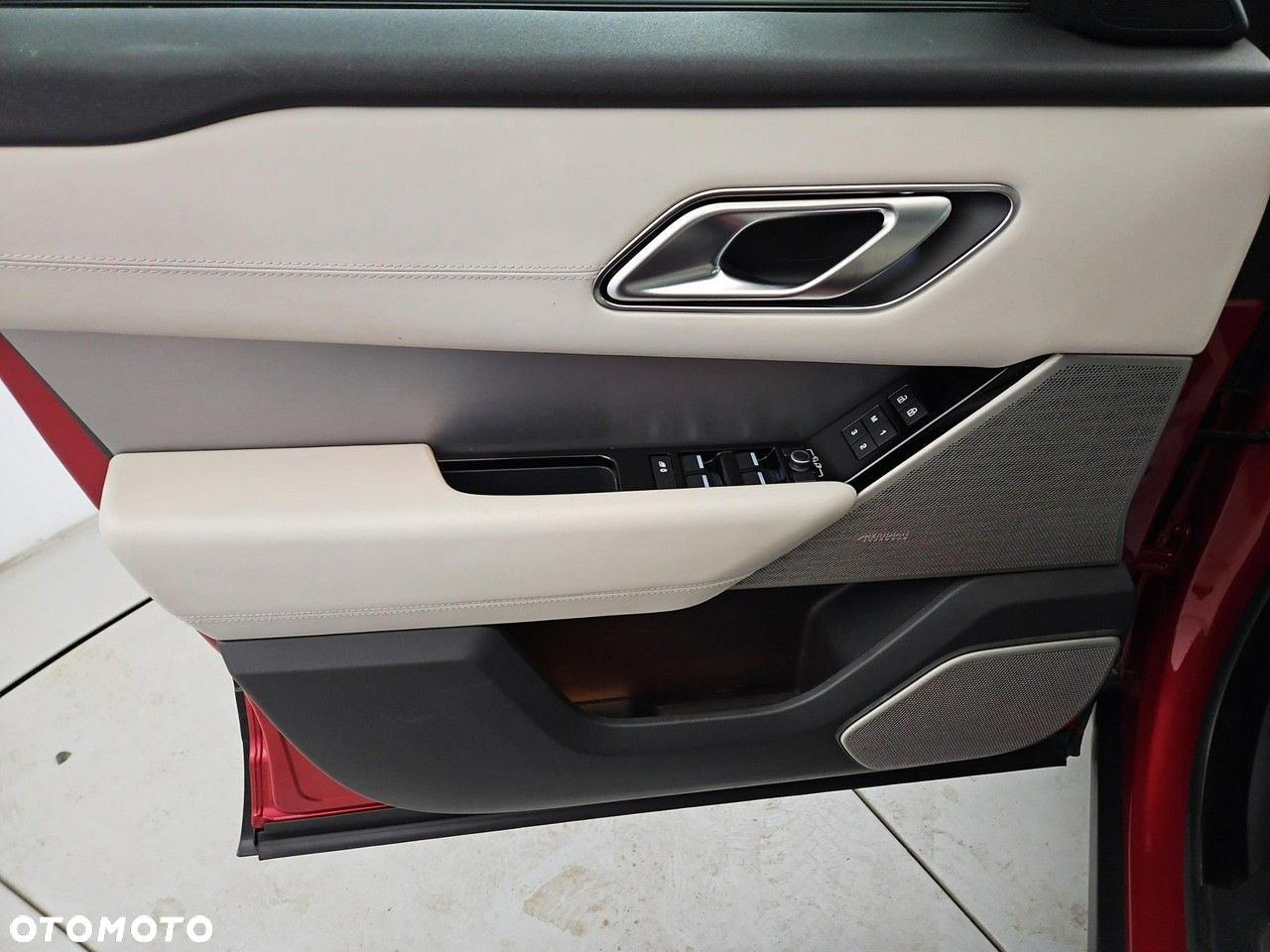 Land Rover Range Rover Velar 3.0 P400 mHEV R-Dynamic SE - 10