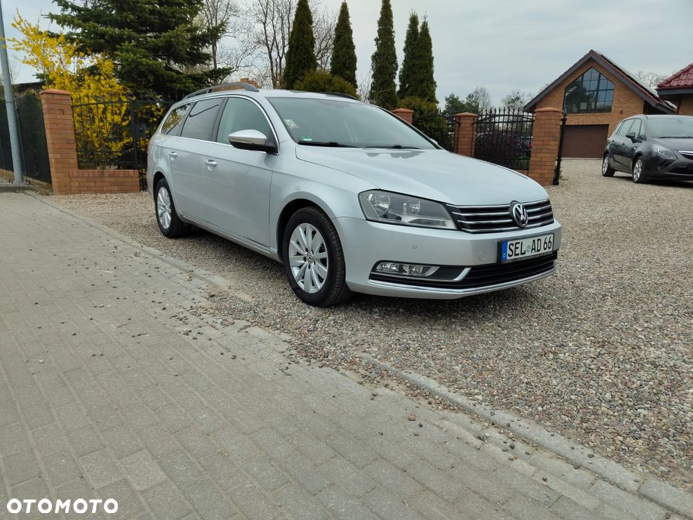 Volkswagen Passat - 20