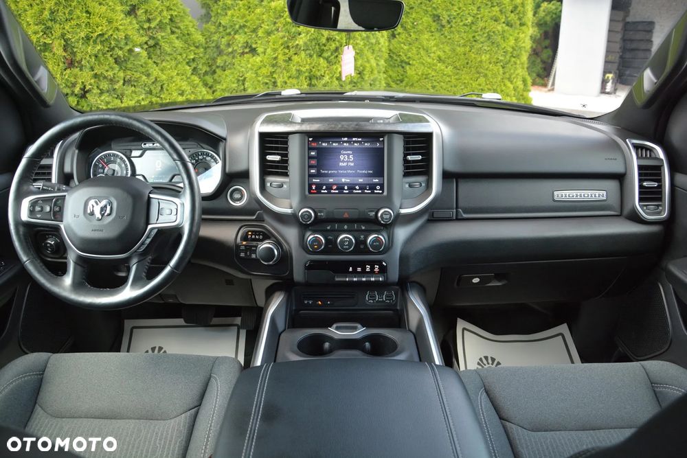 Dodge RAM - 24