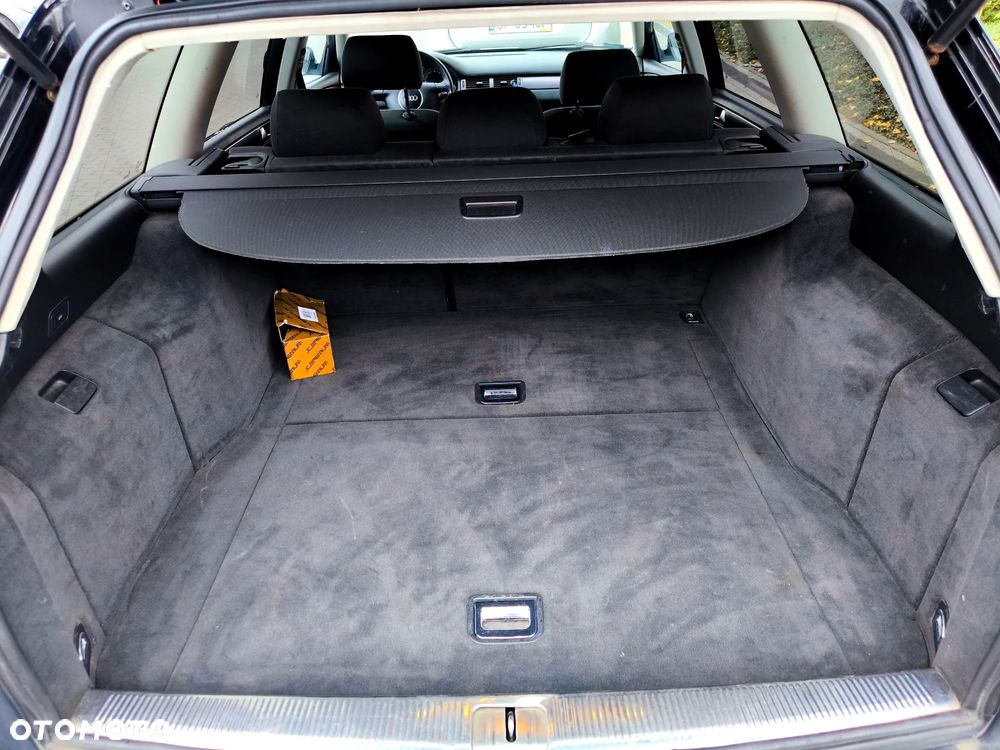 Audi A6 Avant 2.4 Multitronic - 12