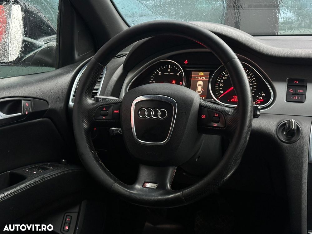 Audi Q7 - 8