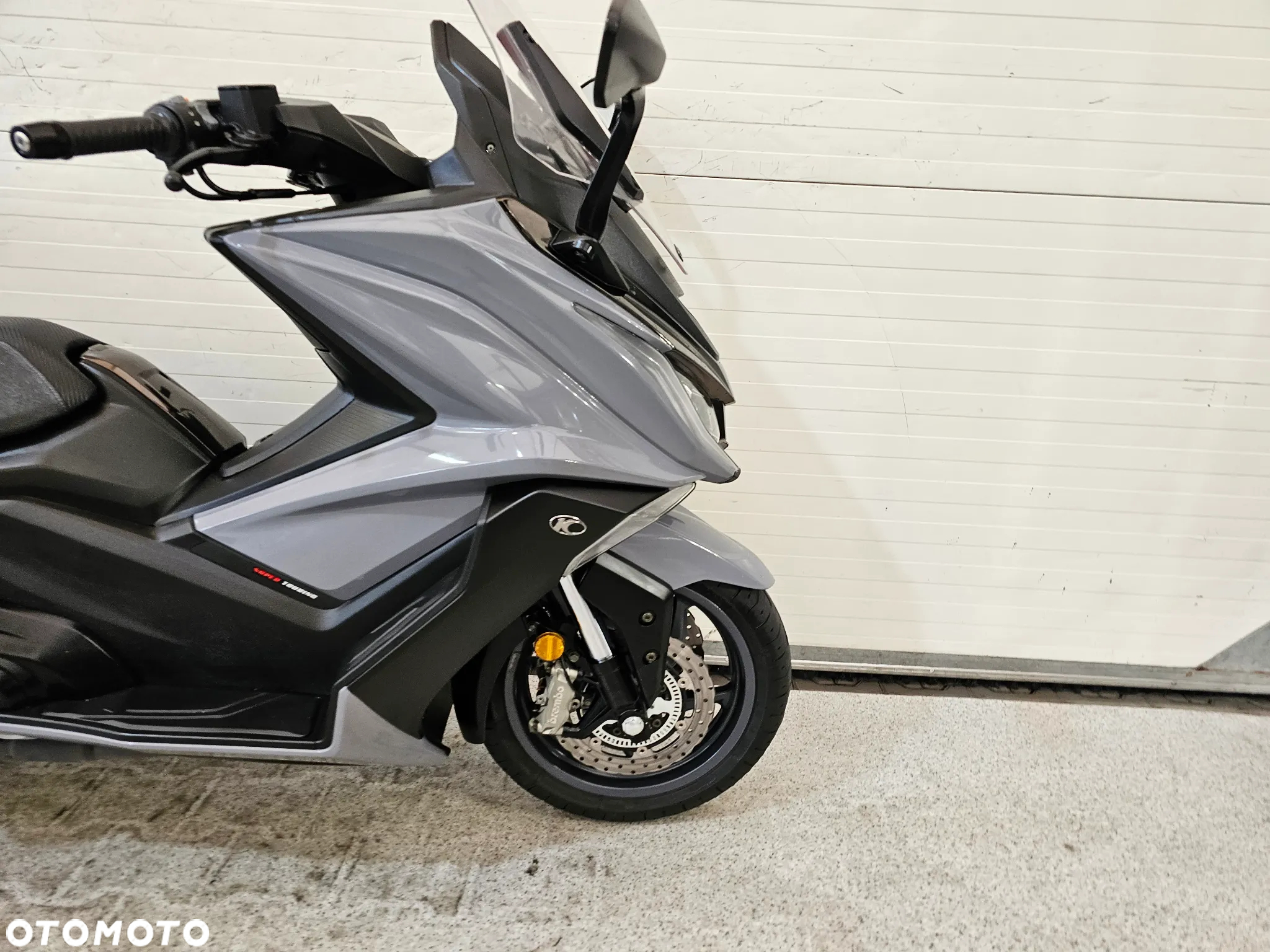 Kymco AK 550 - 9