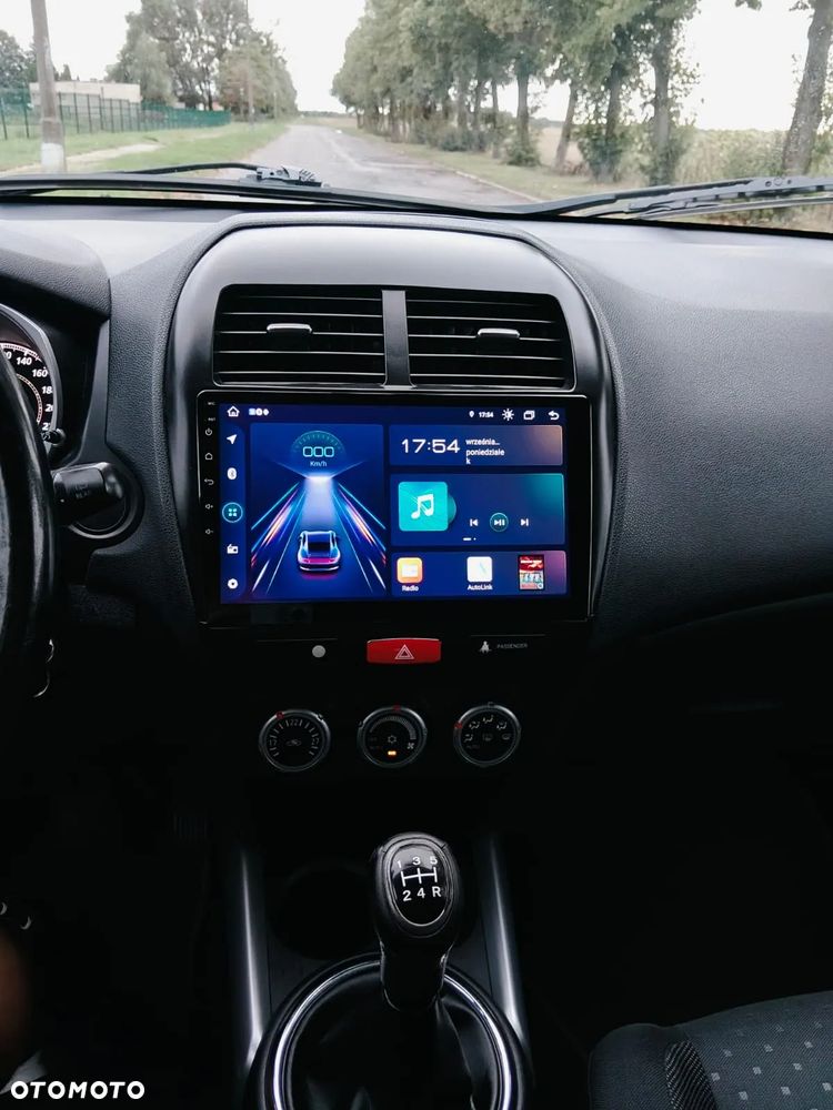 Mitsubishi ASX 1.6 Inform - 11