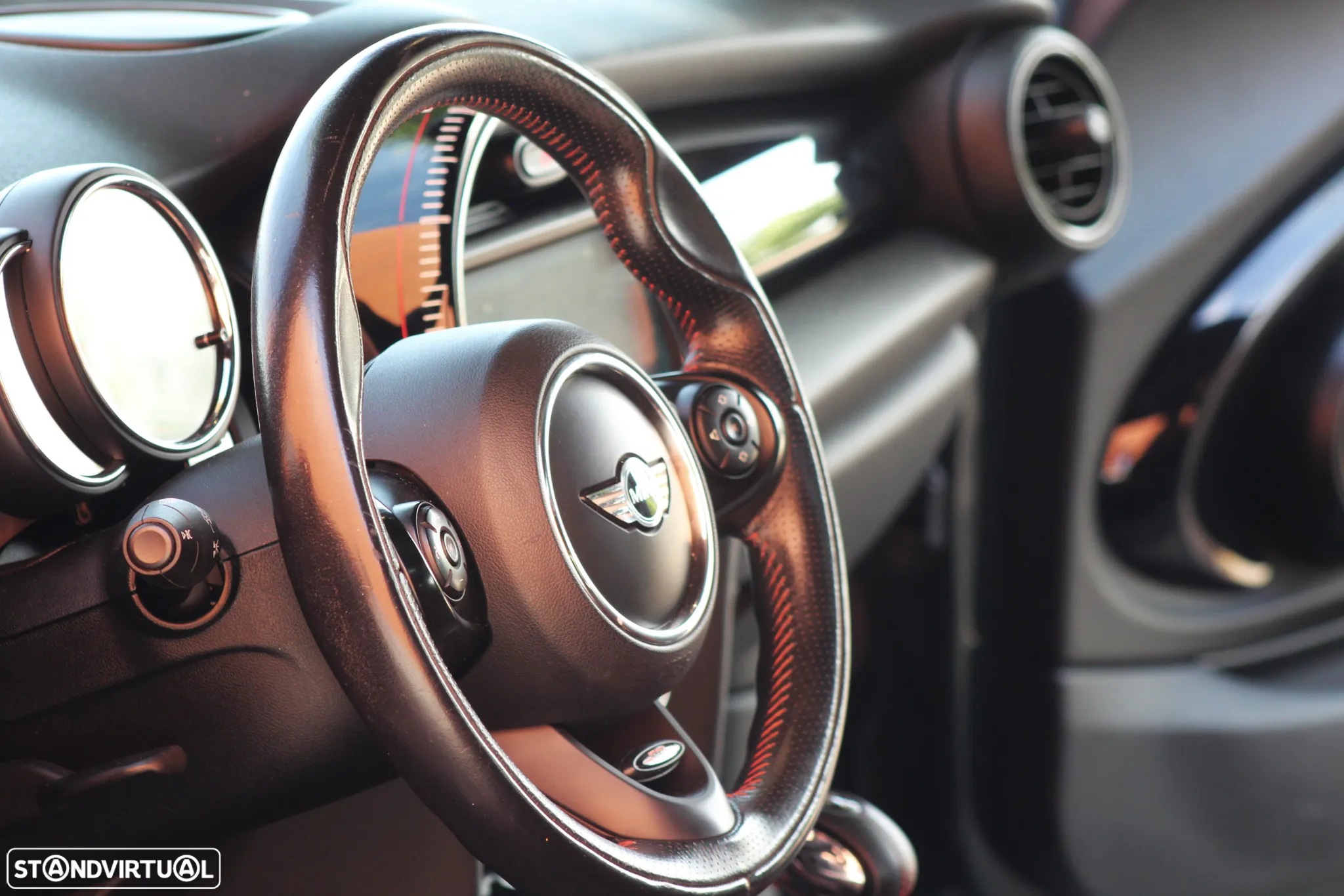 MINI 3 Portas John Cooper Works Sport Aut. - 37