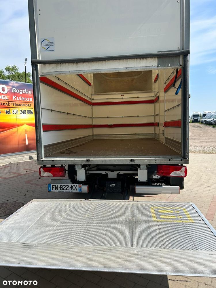 Mercedes-Benz Sprinter 516 - 18