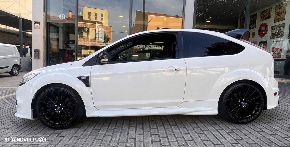 Ford Focus 2.5 T RS - 32